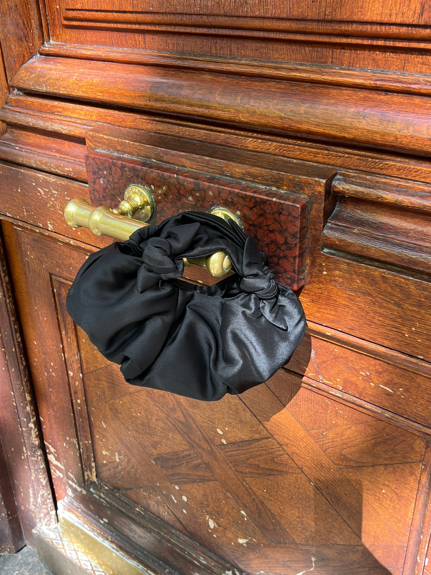 BERNATTA BAG: BLACK (MINI) (納期:12月中旬ごろ発送開始)