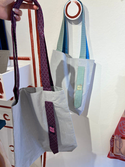 petith Silk Tie Bag