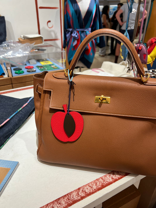 petith Apple Charm