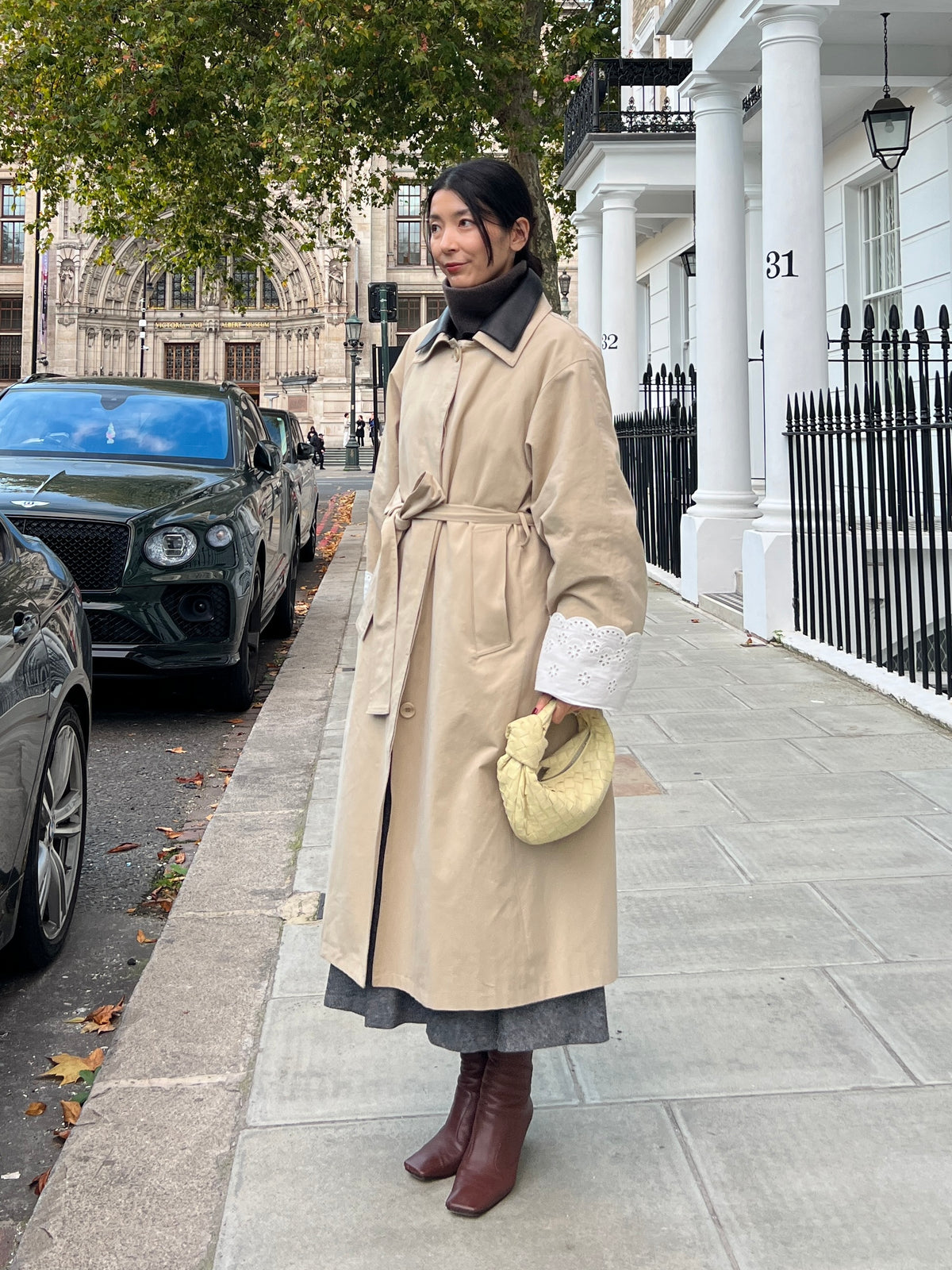 Lace Trench Coat（9月末〜10月上旬にかけて発送開始）