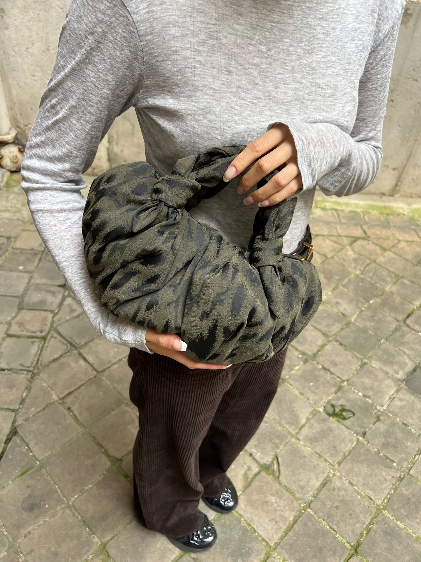 BERNATTA BAG: ANIMAL PRINT (納期：12月中旬ごろ発送開始)