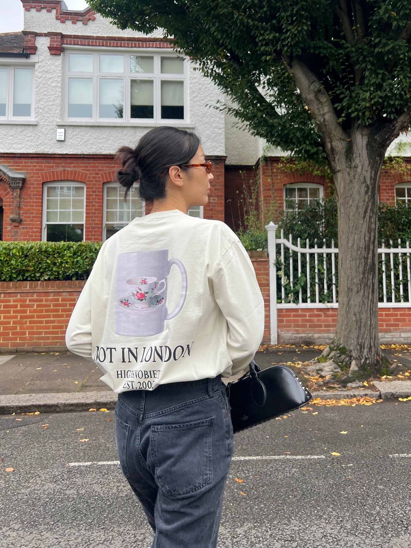 Tea Cup Long-Sleeve Tee（10月中旬を目処に発送）