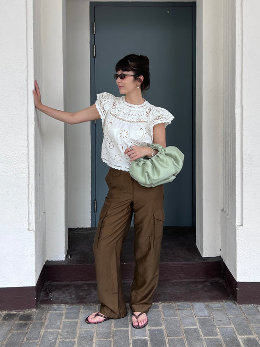 BERNATTA BAG: SAGE (MEDIUM)(納期：7月上旬〜中旬発送)