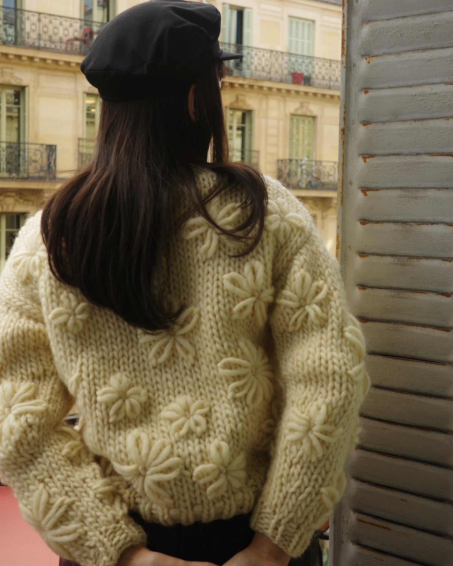 FLOWER SWEATER (納期：1月下旬〜2月上旬にまでに発送開始)